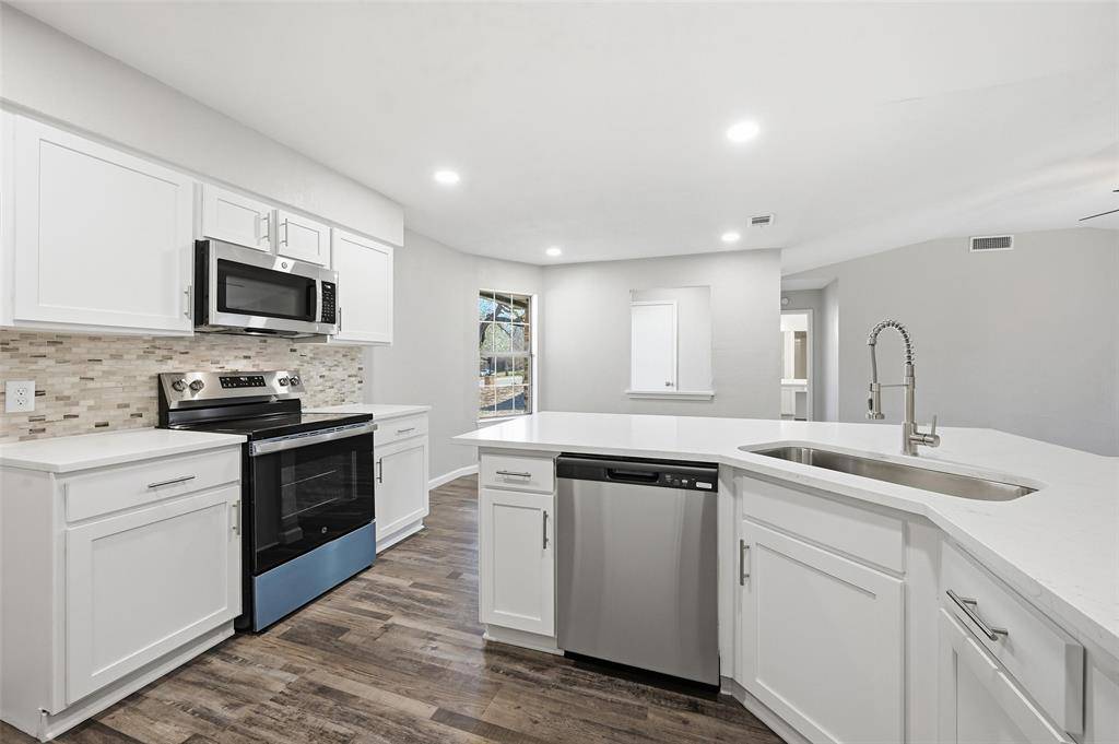 Azle, TX 76020,705 Timberoaks Drive