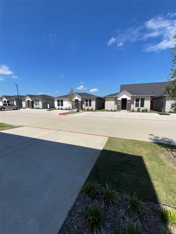 Melissa, TX 75454,300 Lucas Lane #1099