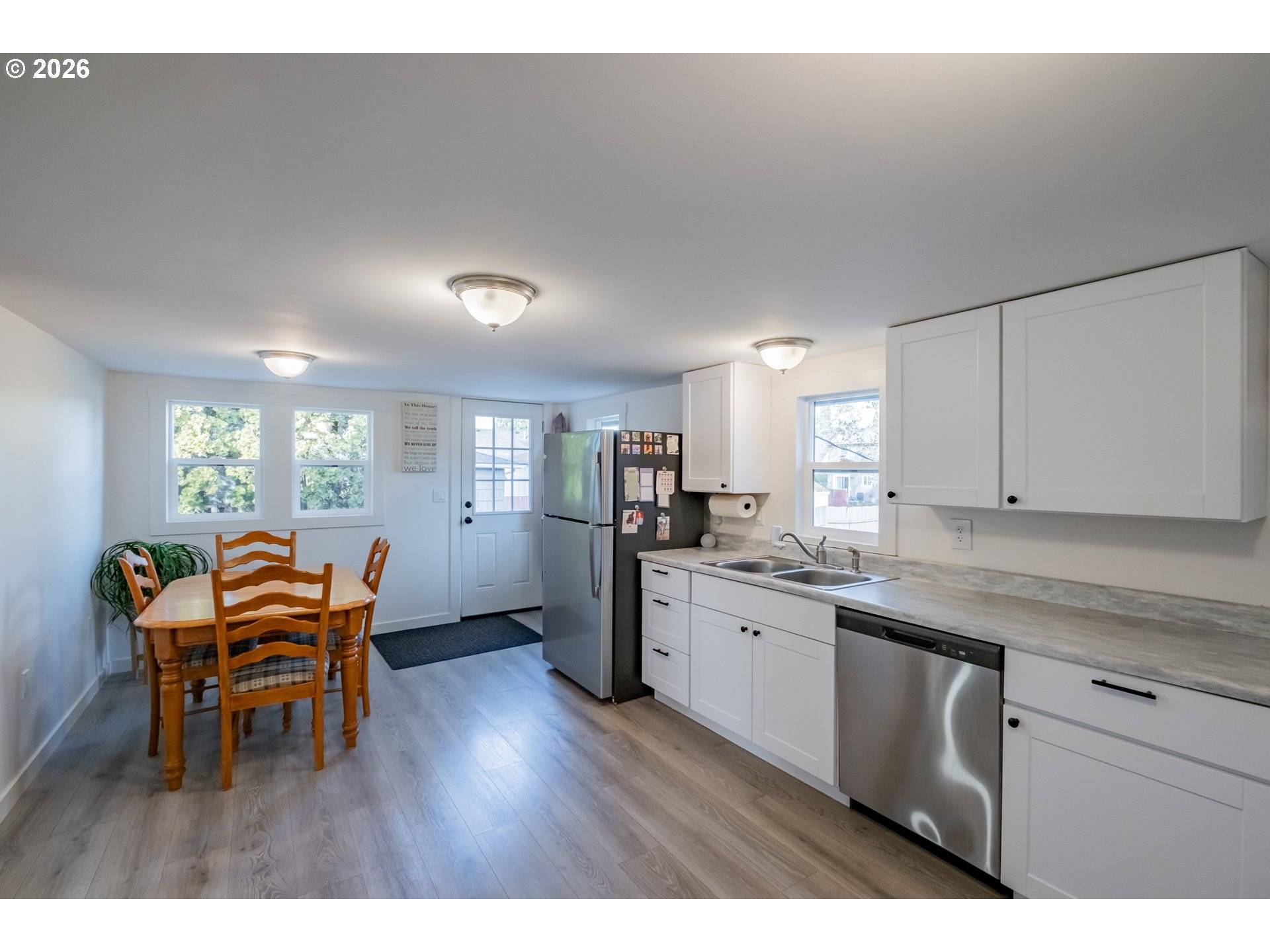 Lebanon, OR 97355,269 S 2ND ST