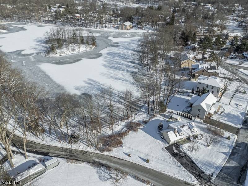 Denville Twp., NJ 07834,30 Edgewater Dr