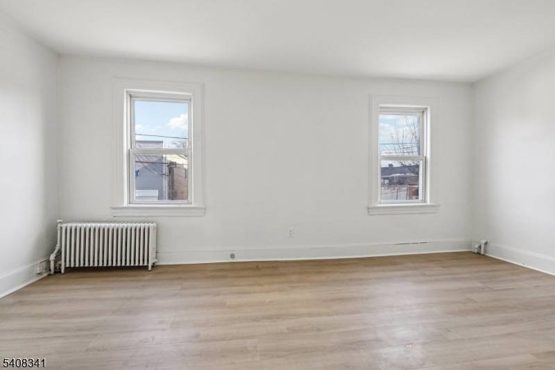 Bergenfield Boro, NJ 07621,66 N Washington Ave #1