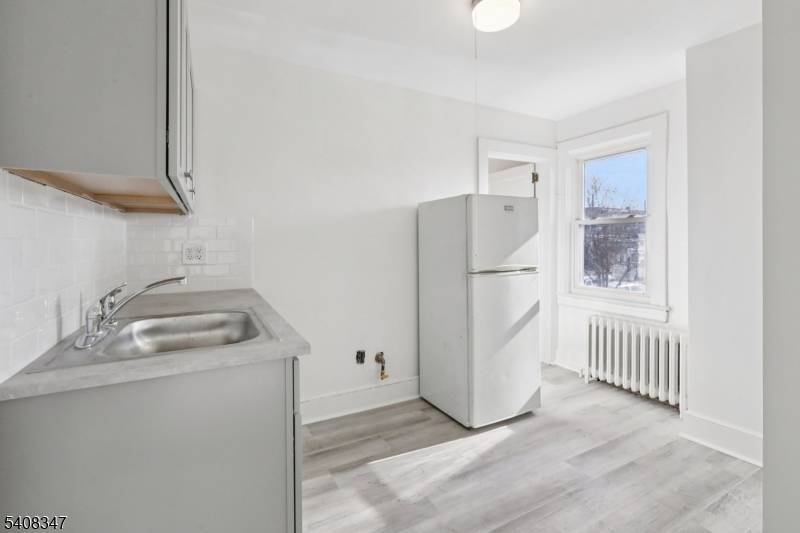 Bergenfield Boro, NJ 07621,66 N Washington Ave #2