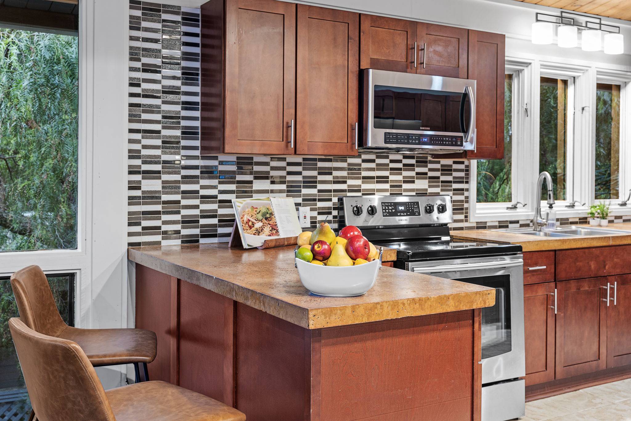 Kamuela, HI 96743,66-1741-C KAWAIHAE RD