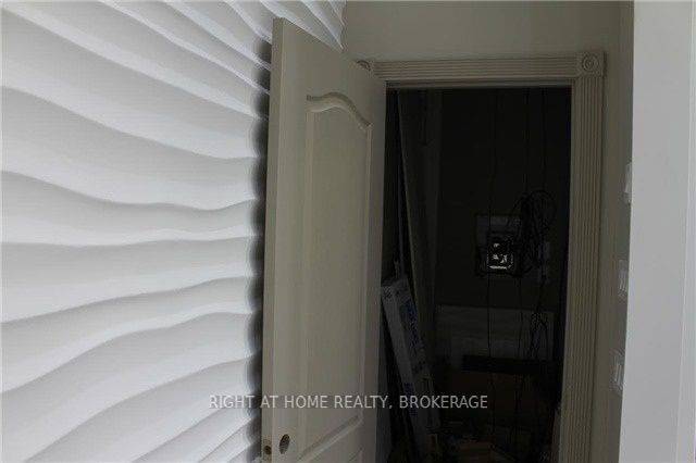 7250 Keele ST #369, Vaughan, ON L4K 1Z8