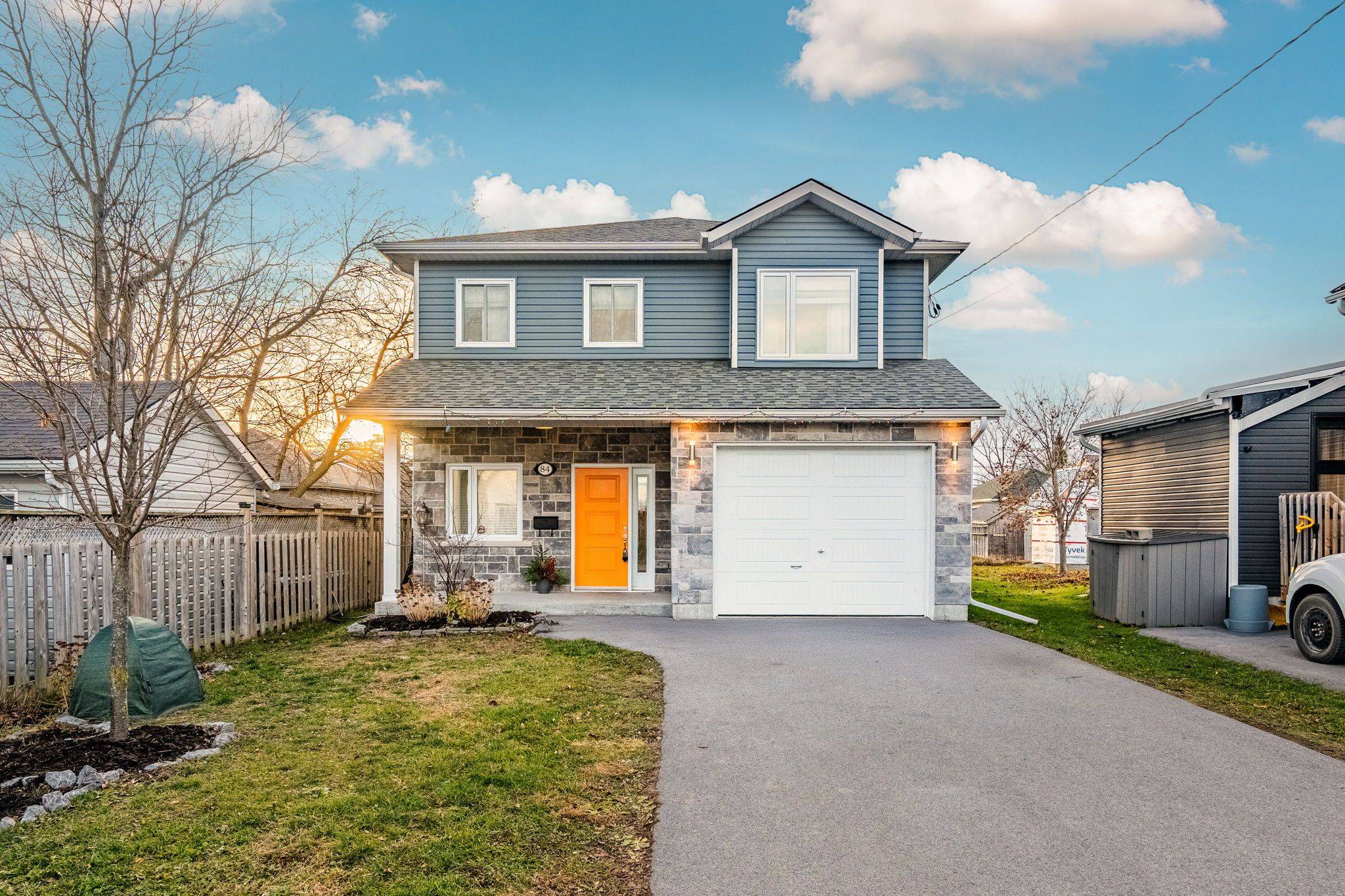 Belleville, ON K8N 3G9,84 SOUTH GEORGE ST