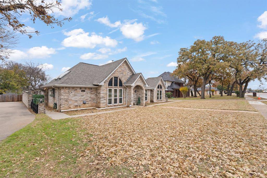 Burleson, TX 76028,225 SW Alsbury Boulevard