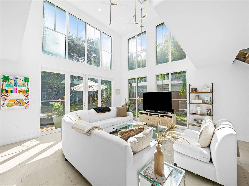 Fort Lauderdale, FL 33312,304 Seminole Ave