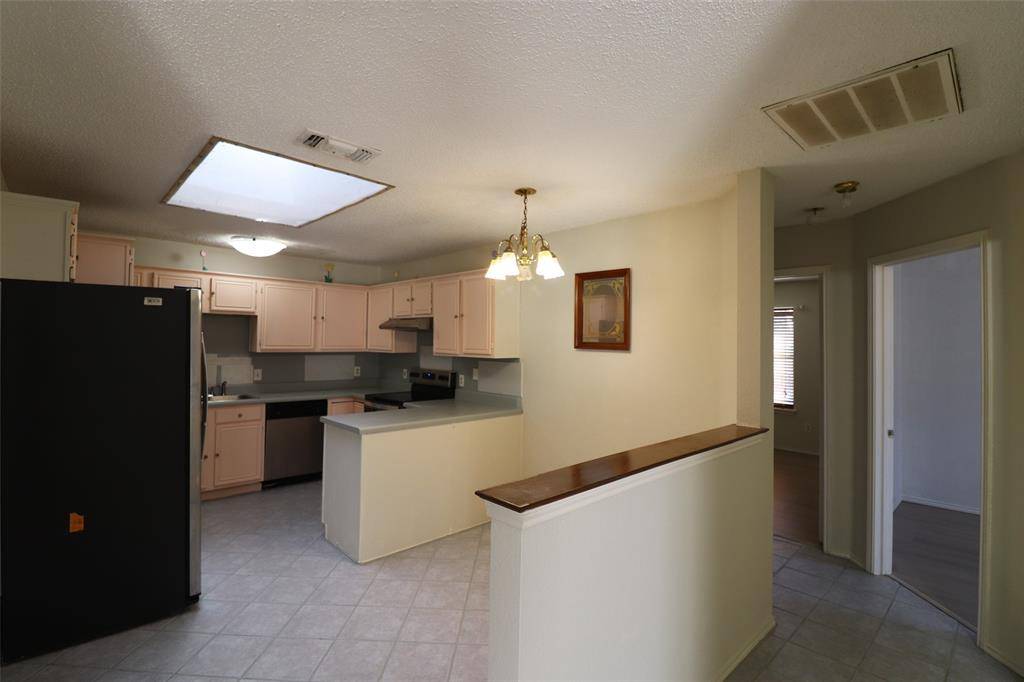 Arlington, TX 76017,958 Tennessee Trail