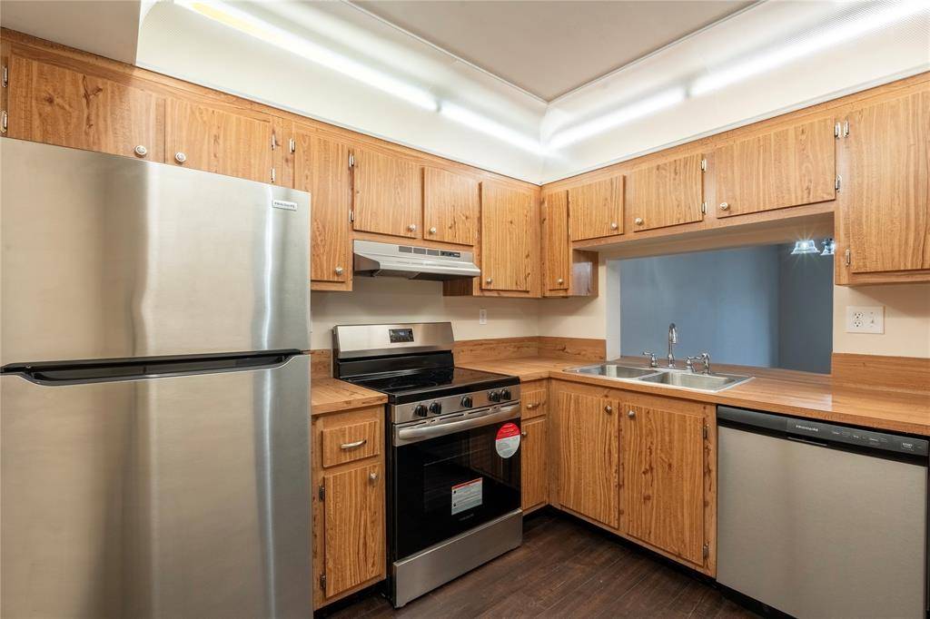 Sunrise, FL 33351,3720 N Pine Island Rd #436