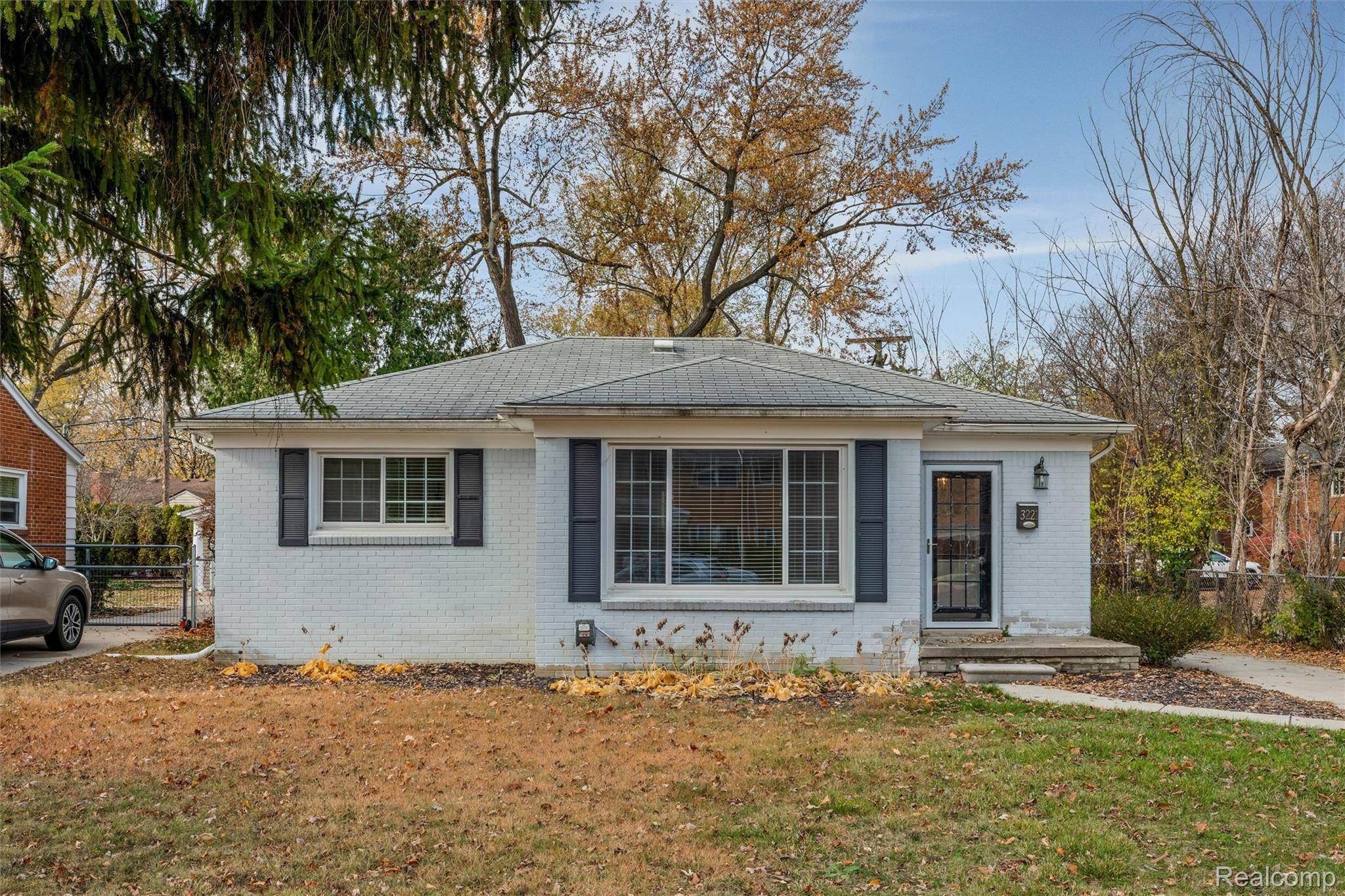 Royal Oak, MI 48073,3221 Shenandoah DR