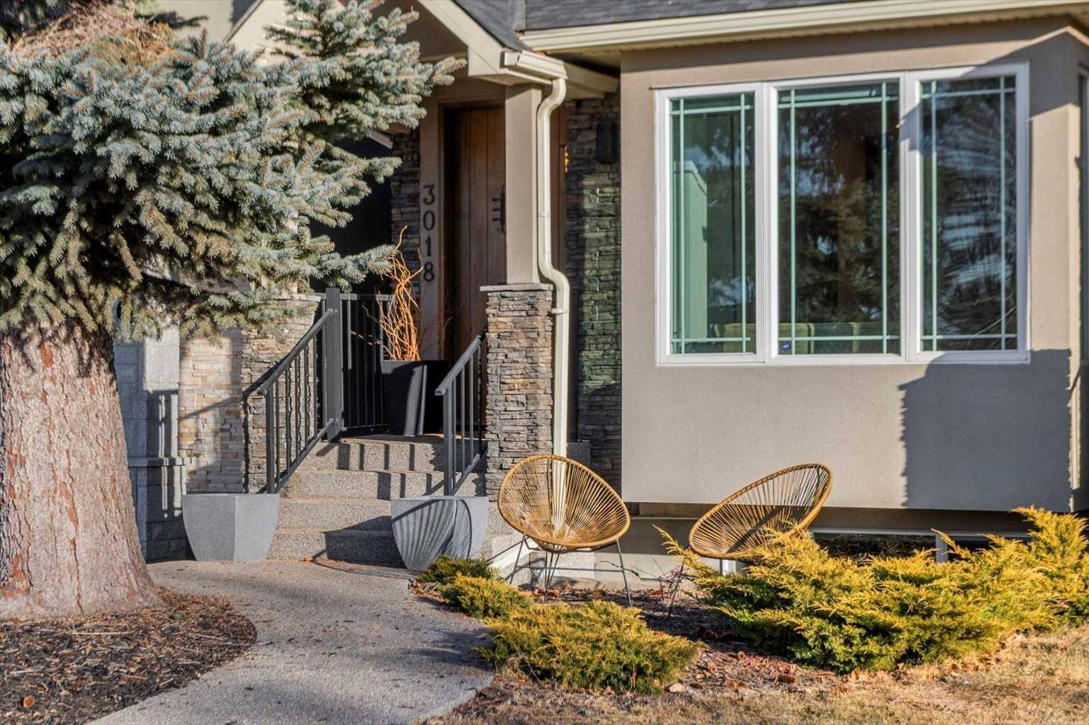 Calgary, AB T3E2M6,3018 30 ST SW