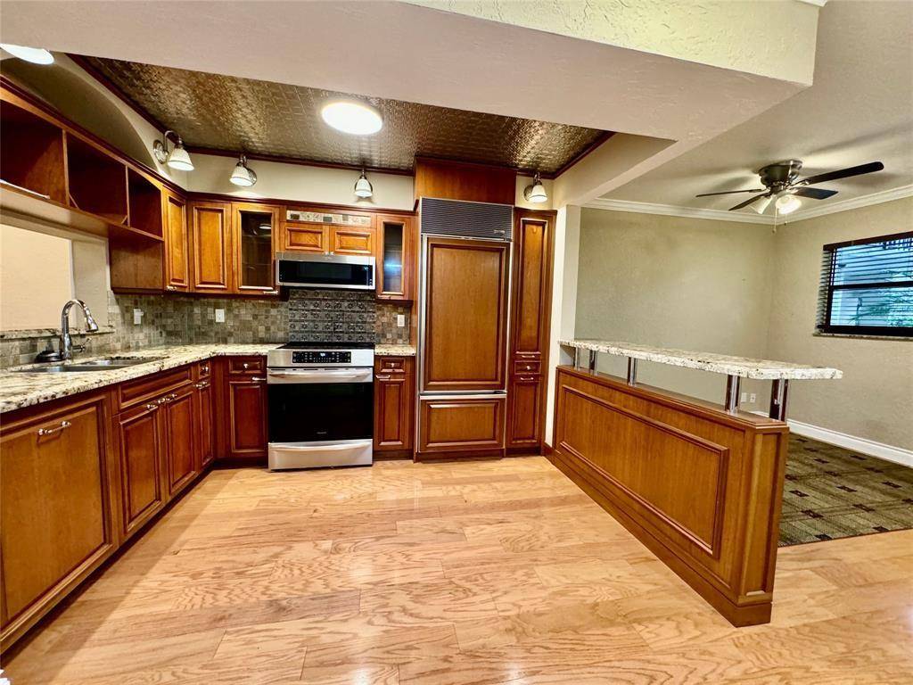 Tamarac, FL 33321,7653 NW 79 Avenue #110