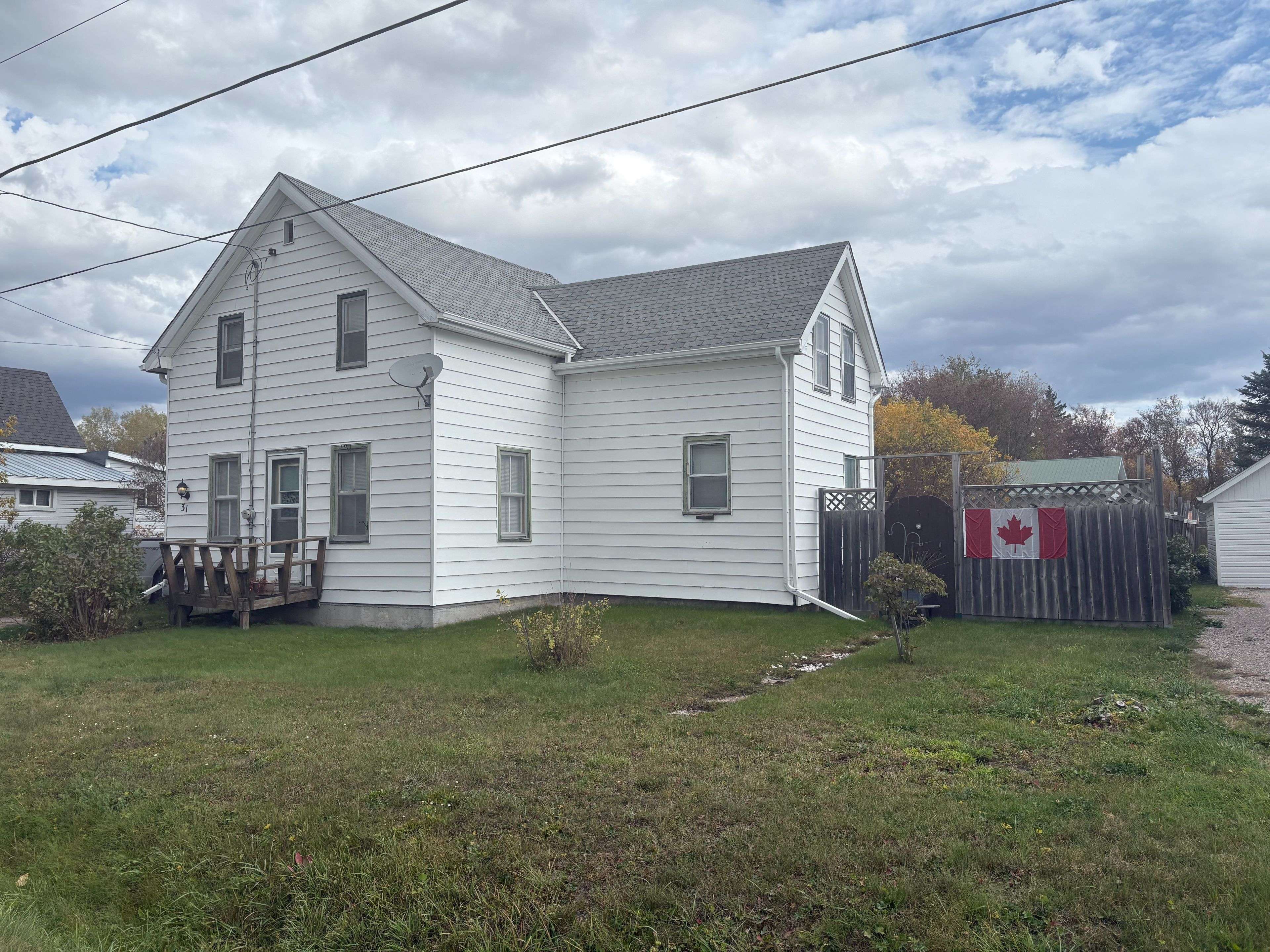 31 First ST, Englehart, ON P0J 1H0