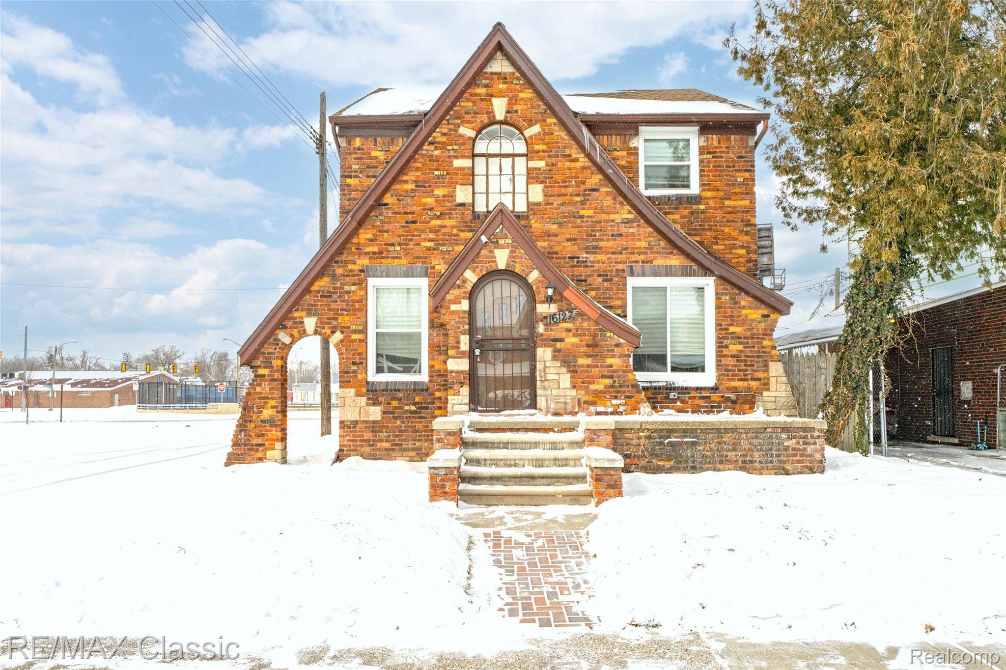 Detroit, MI 48221,16127 Birwood ST