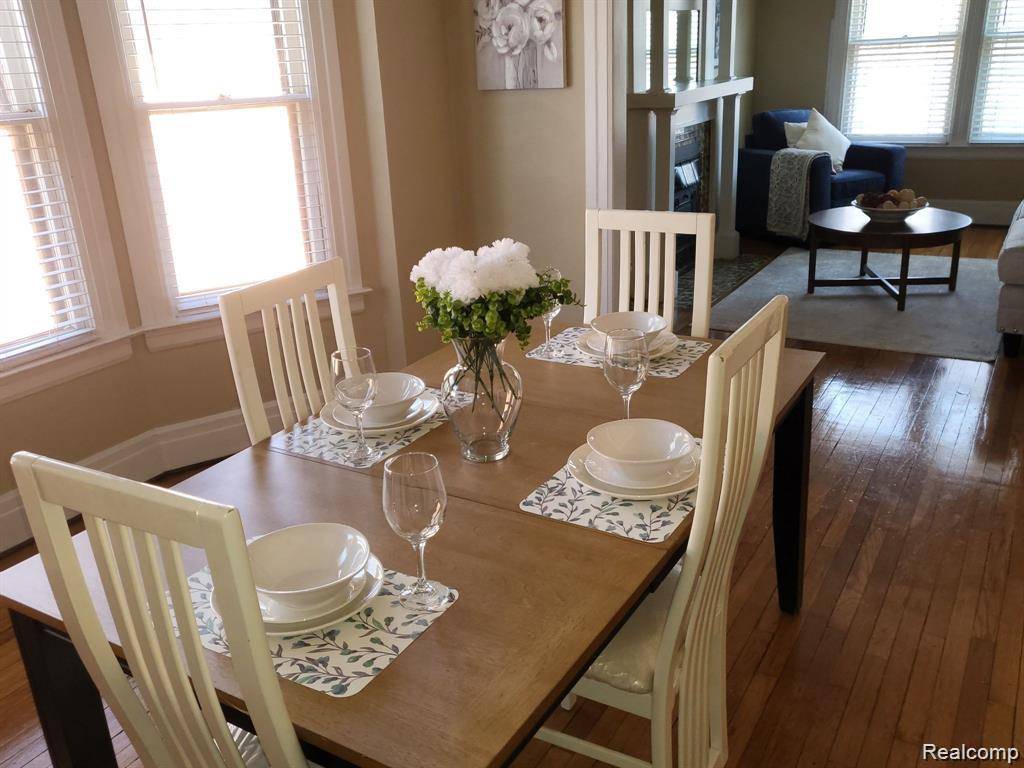 Detroit, MI 48202,8007 3rd ST