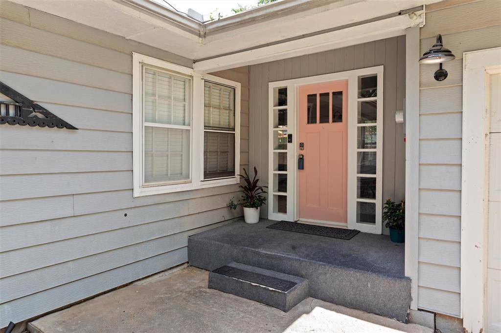 Granbury, TX 76048,414 W Doyle Street