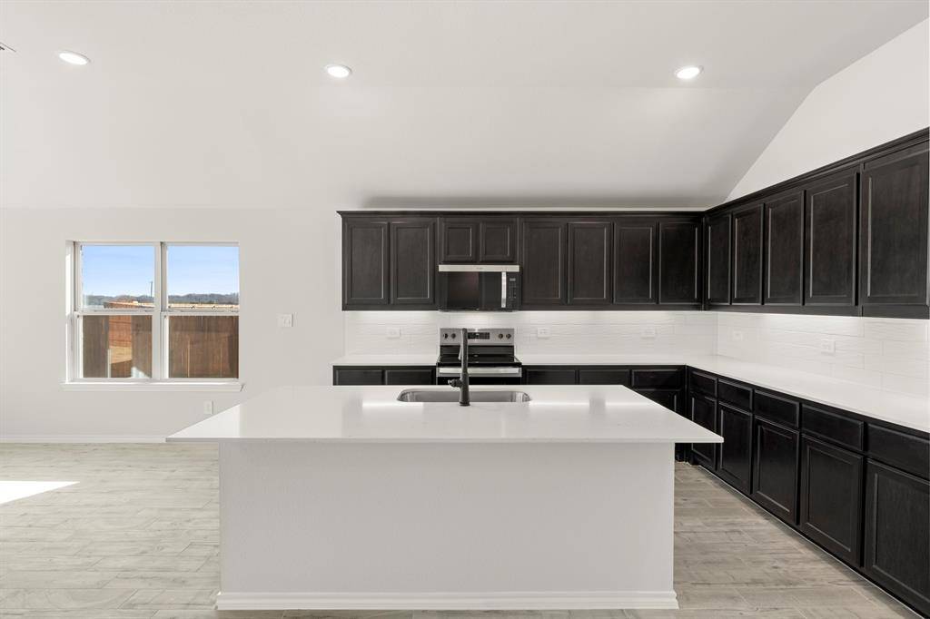 Aubrey, TX 76227,7704 Kingfisher Road