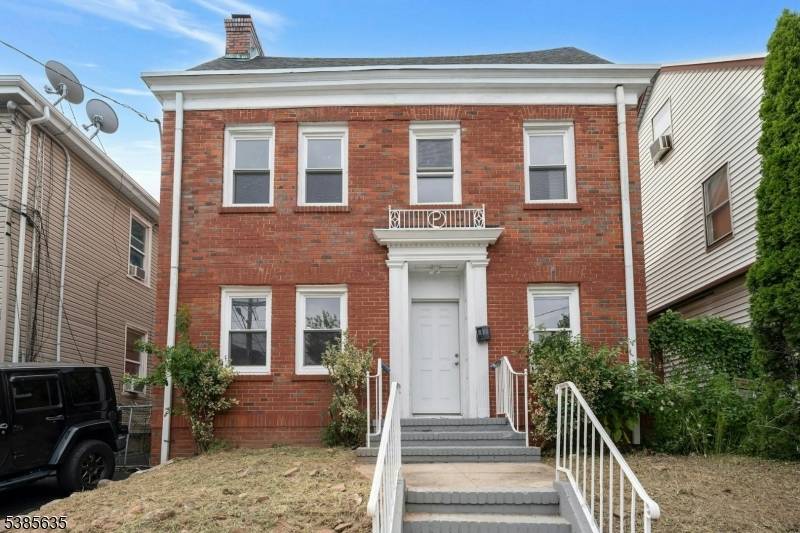 Newark City, NJ 07106,513 Sanford Ave