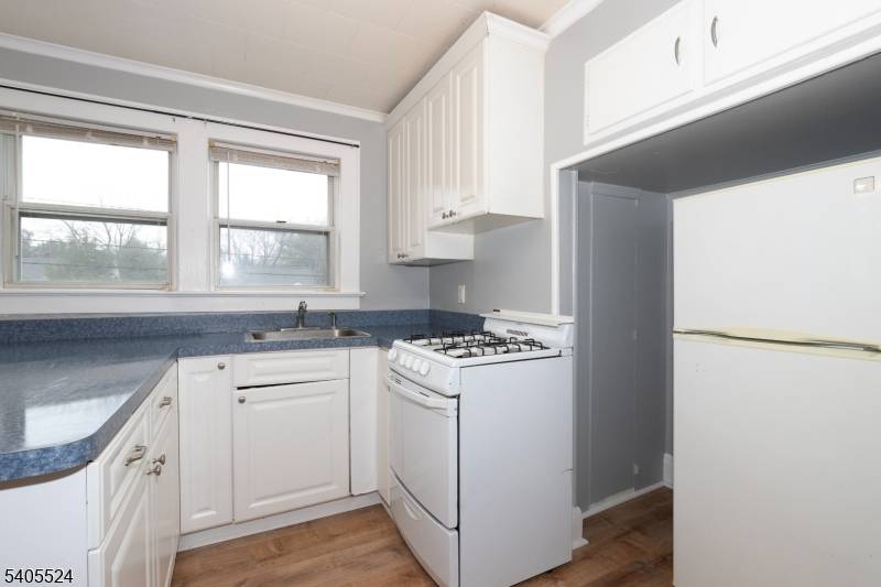 Garwood Boro, NJ 07027,252 Beech Ave