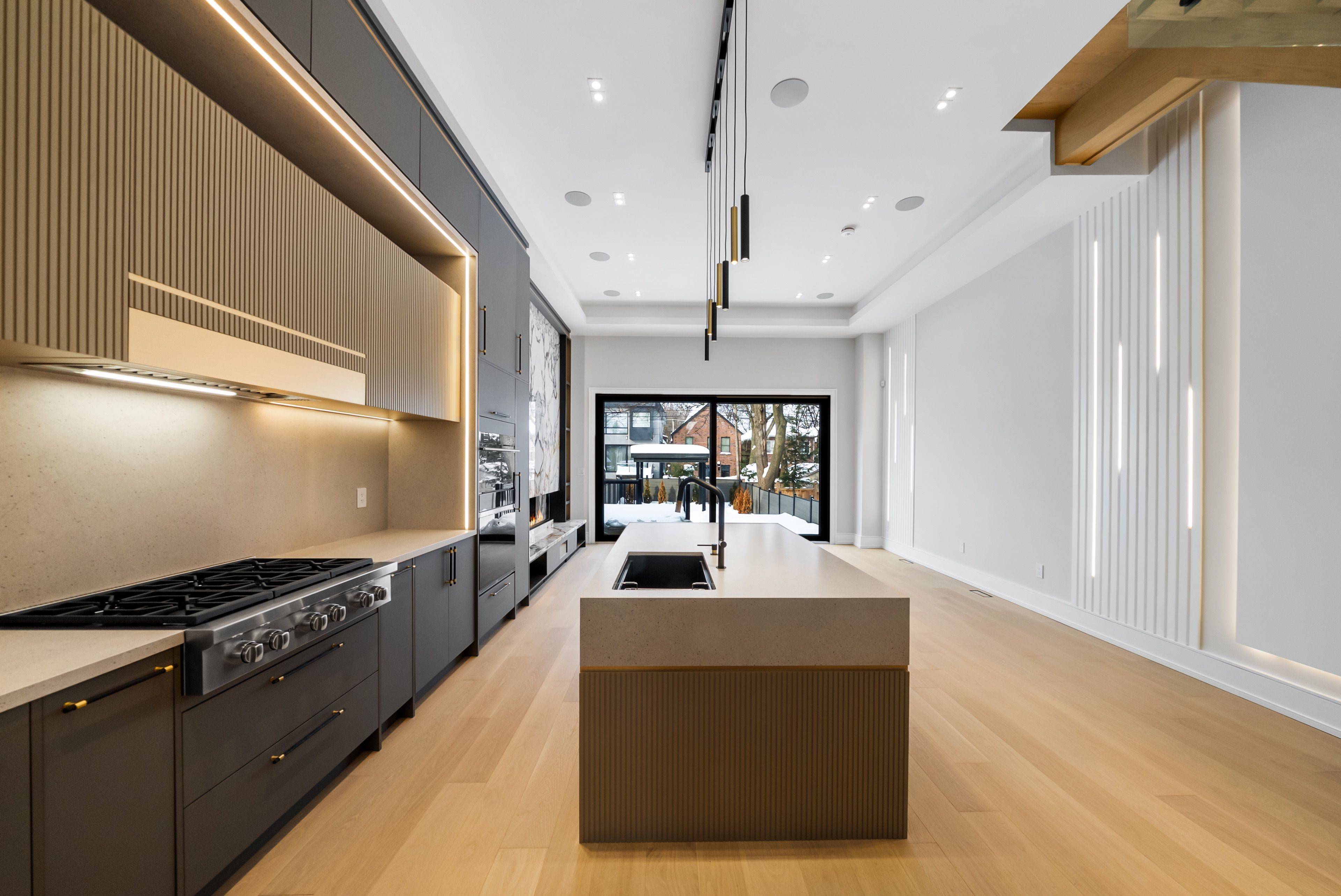 116 Briar Hill AVE, Toronto C04, ON M4R 1H9