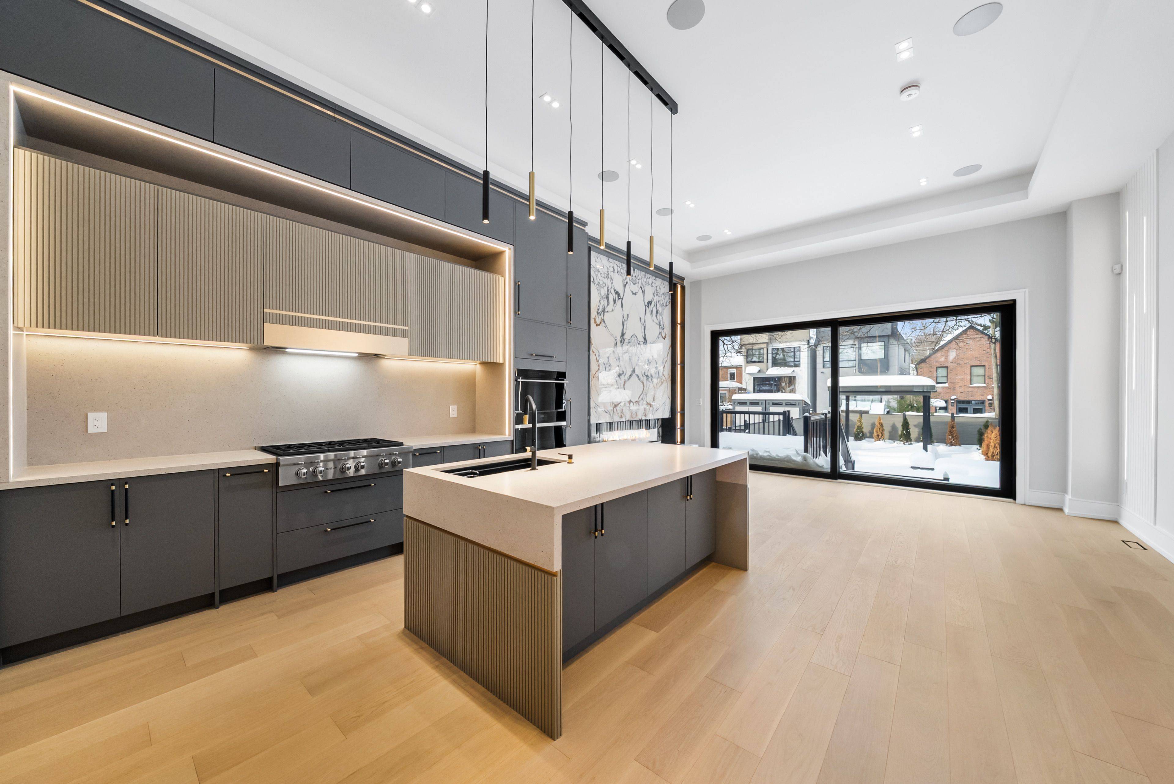 116 Briar Hill AVE, Toronto C04, ON M4R 1H9