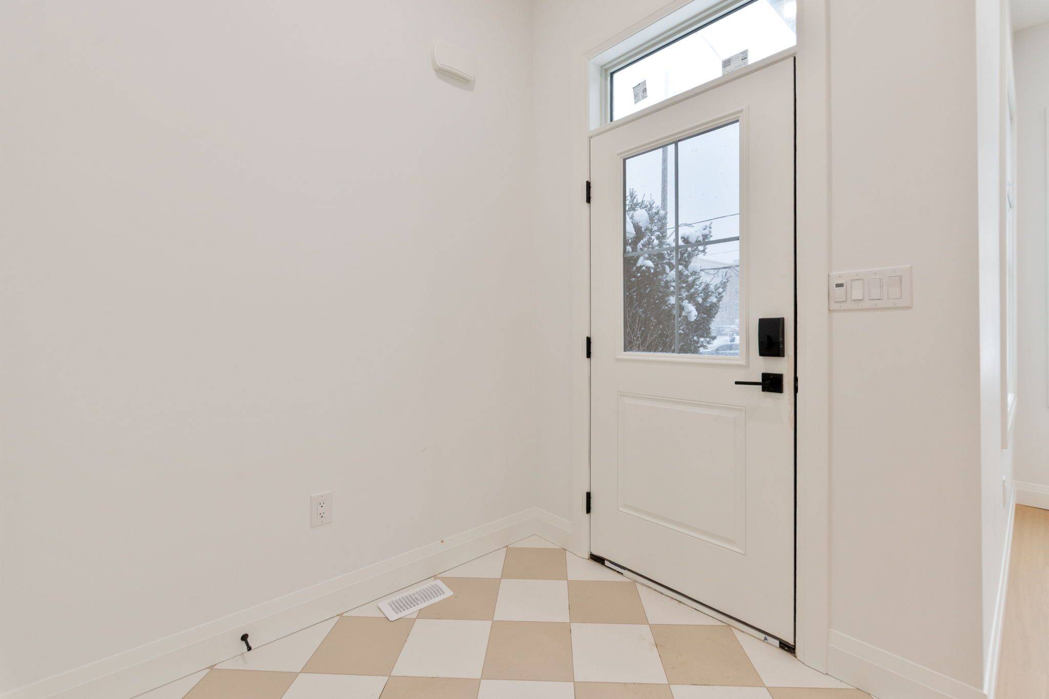 London East, ON N6A 2C3,247 Victoria ST