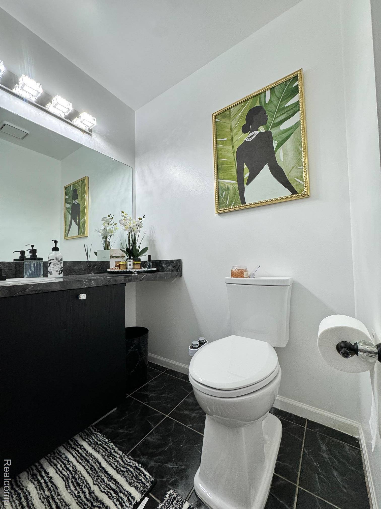 Farmington Hills, MI 48336,24606 Ridgeview DR