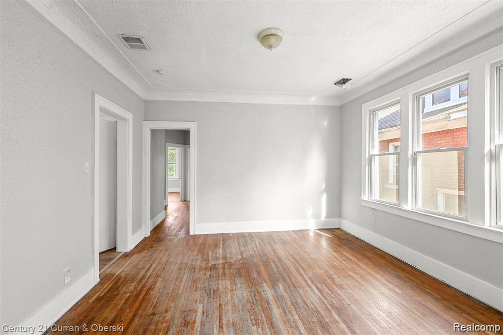 Detroit, MI 48206,3014 Sturtevant ST