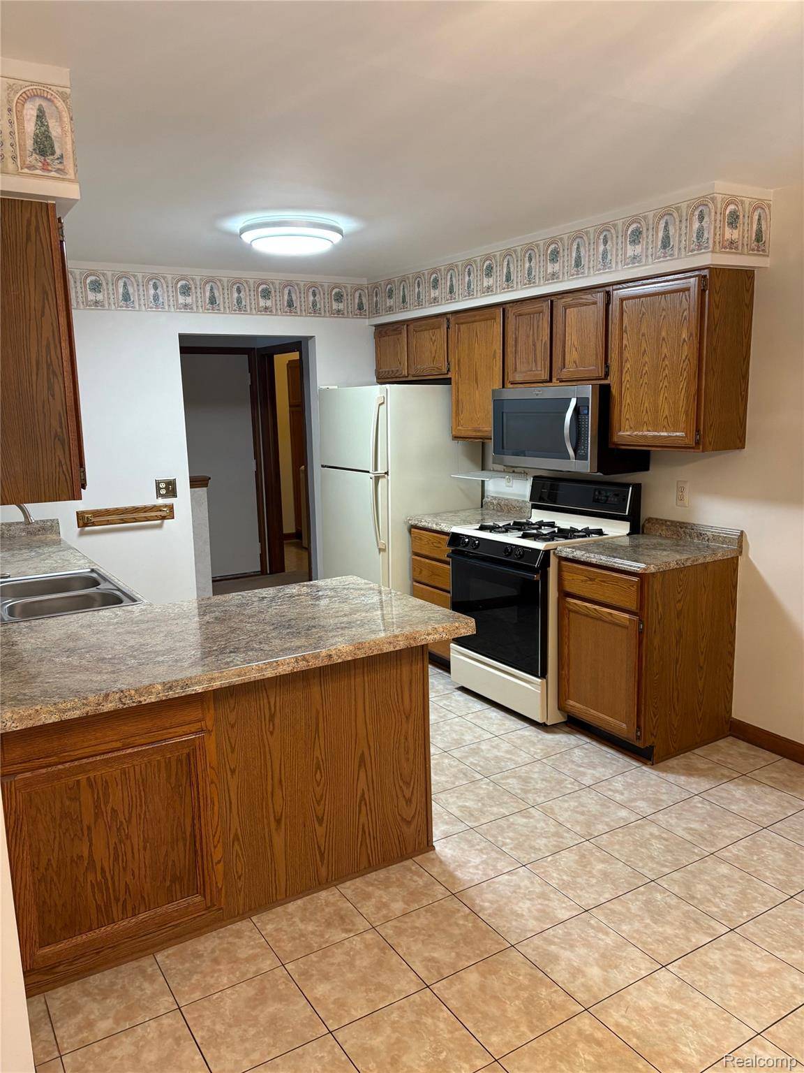 Clinton Township, MI 48038,15542 Frederick DR