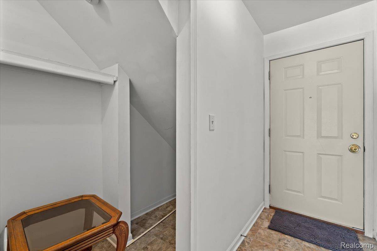 Canton, MI 48187,42714 Lilley Pointe DR #213