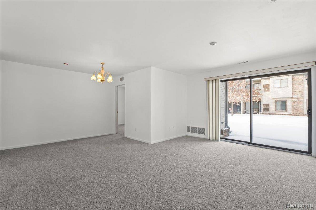 Canton, MI 48187,42714 Lilley Pointe DR #213