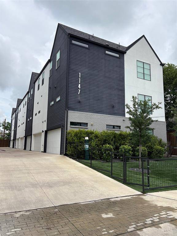 Dallas, TX 75208,1147 N Madison Avenue #102