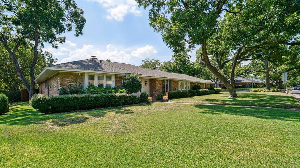 Arlington, TX 76015,1508 Paisley Drive