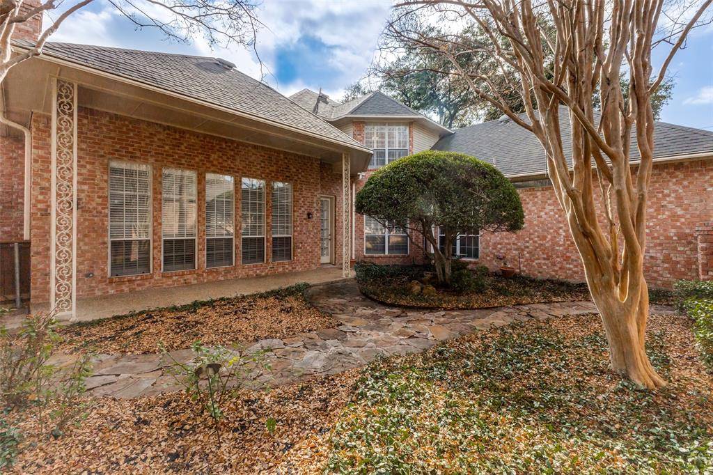 Dallas, TX 75248,17101 Vista Tree Circle