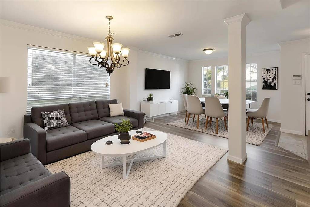 Saginaw, TX 76179,813 Silverbrook Drive