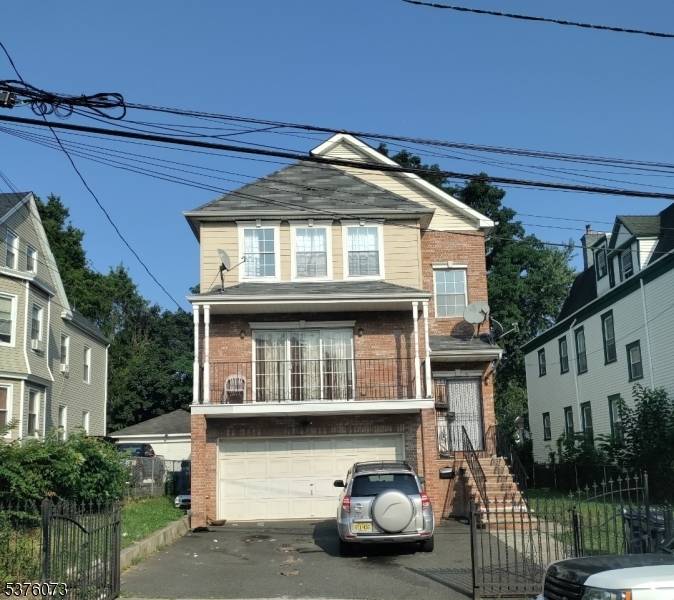 Newark City, NJ 07108,896-898 S 16Th Str