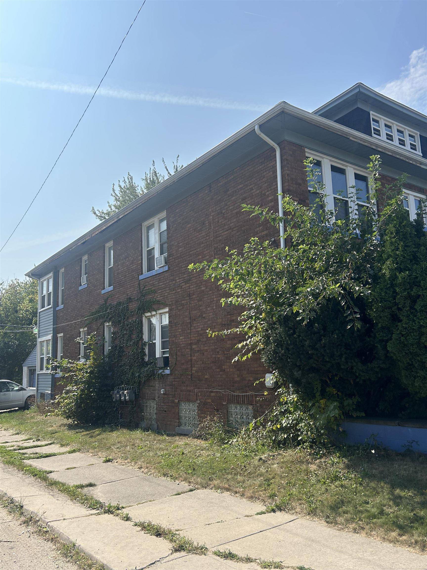 Detroit, MI 48238,2203 Fullerton ST