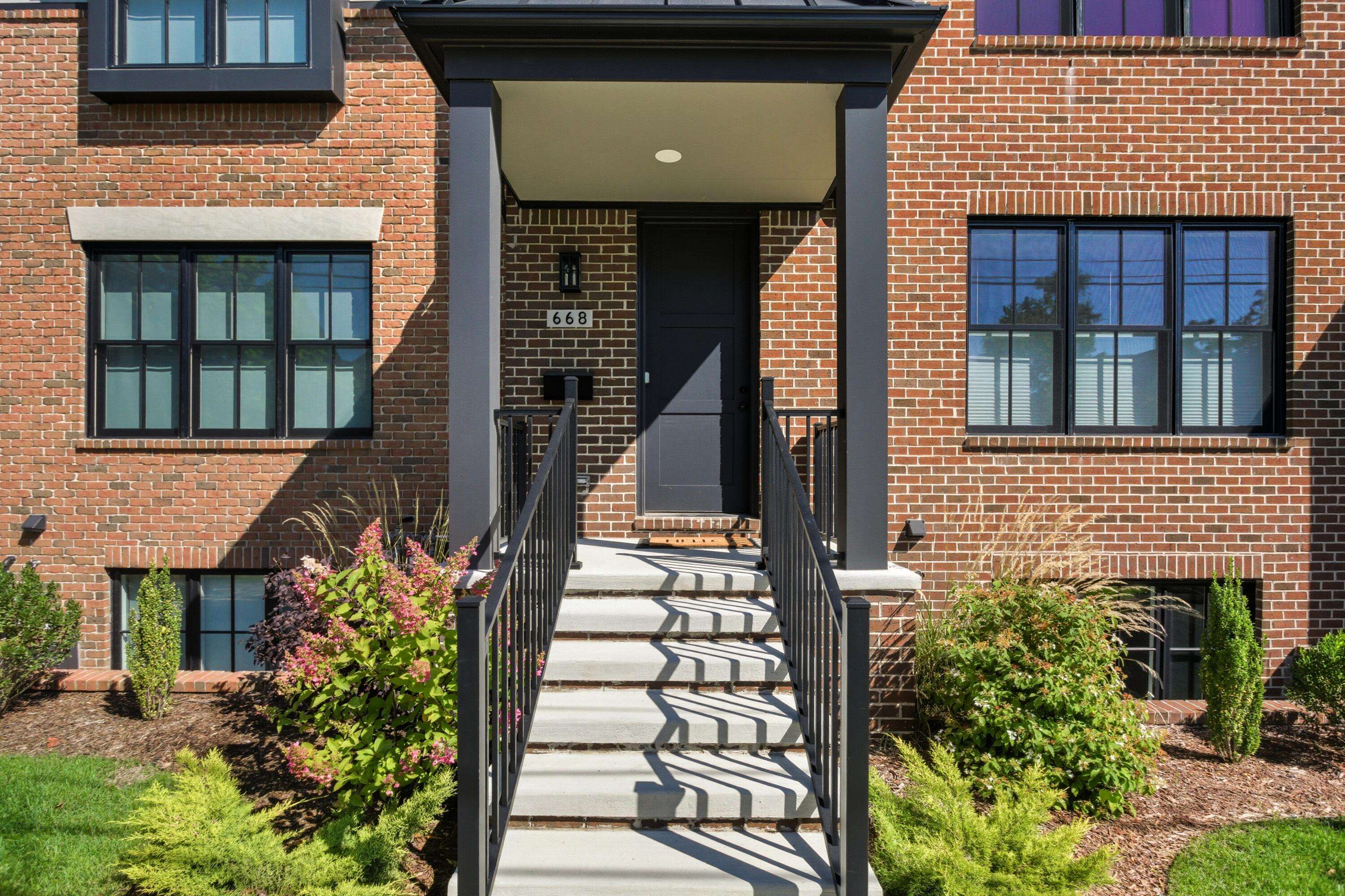 Plymouth, MI 48170,668 Maple ST