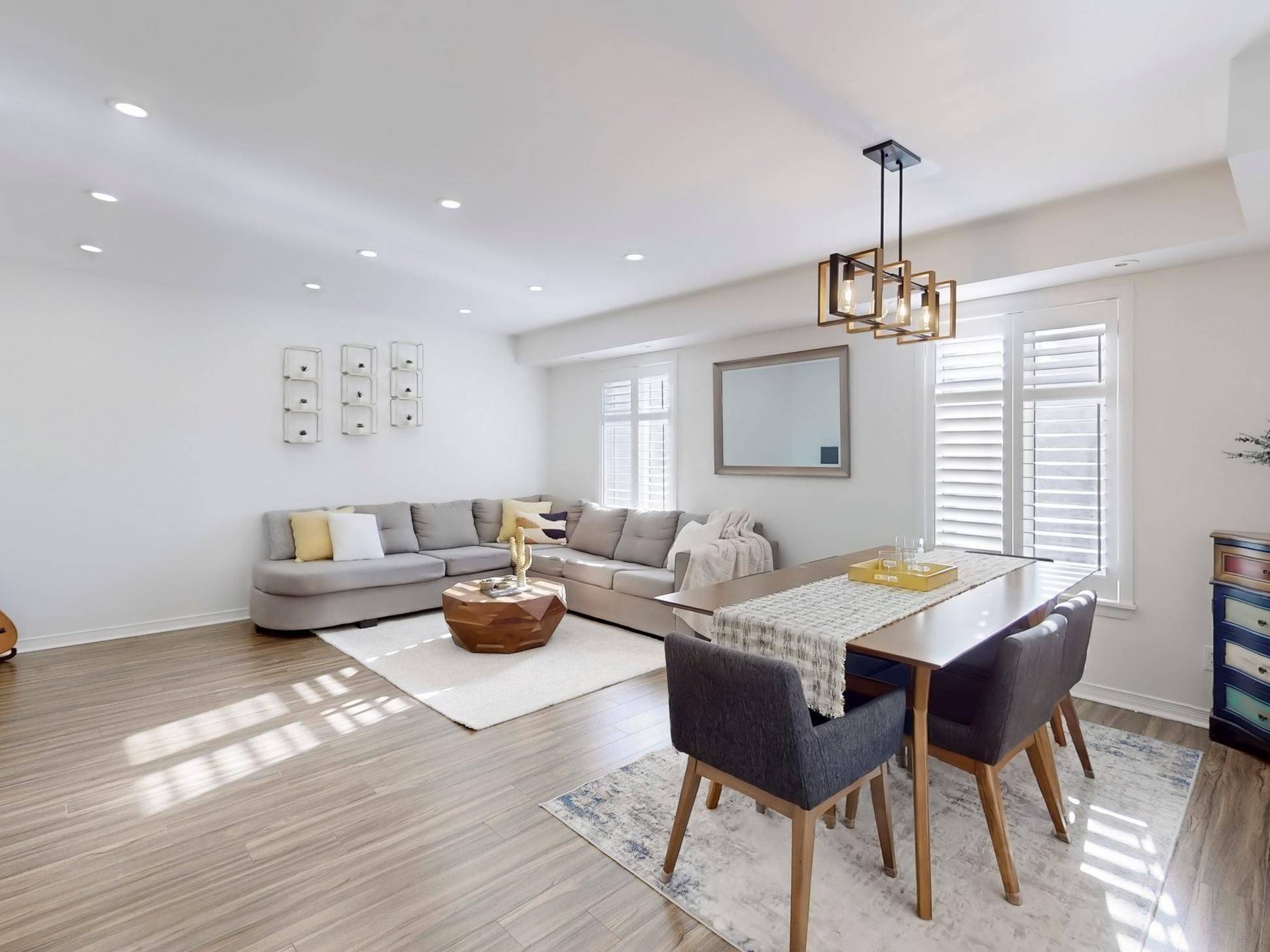 Toronto C01, ON M6K 3P4,21 Pirandello ST #1234