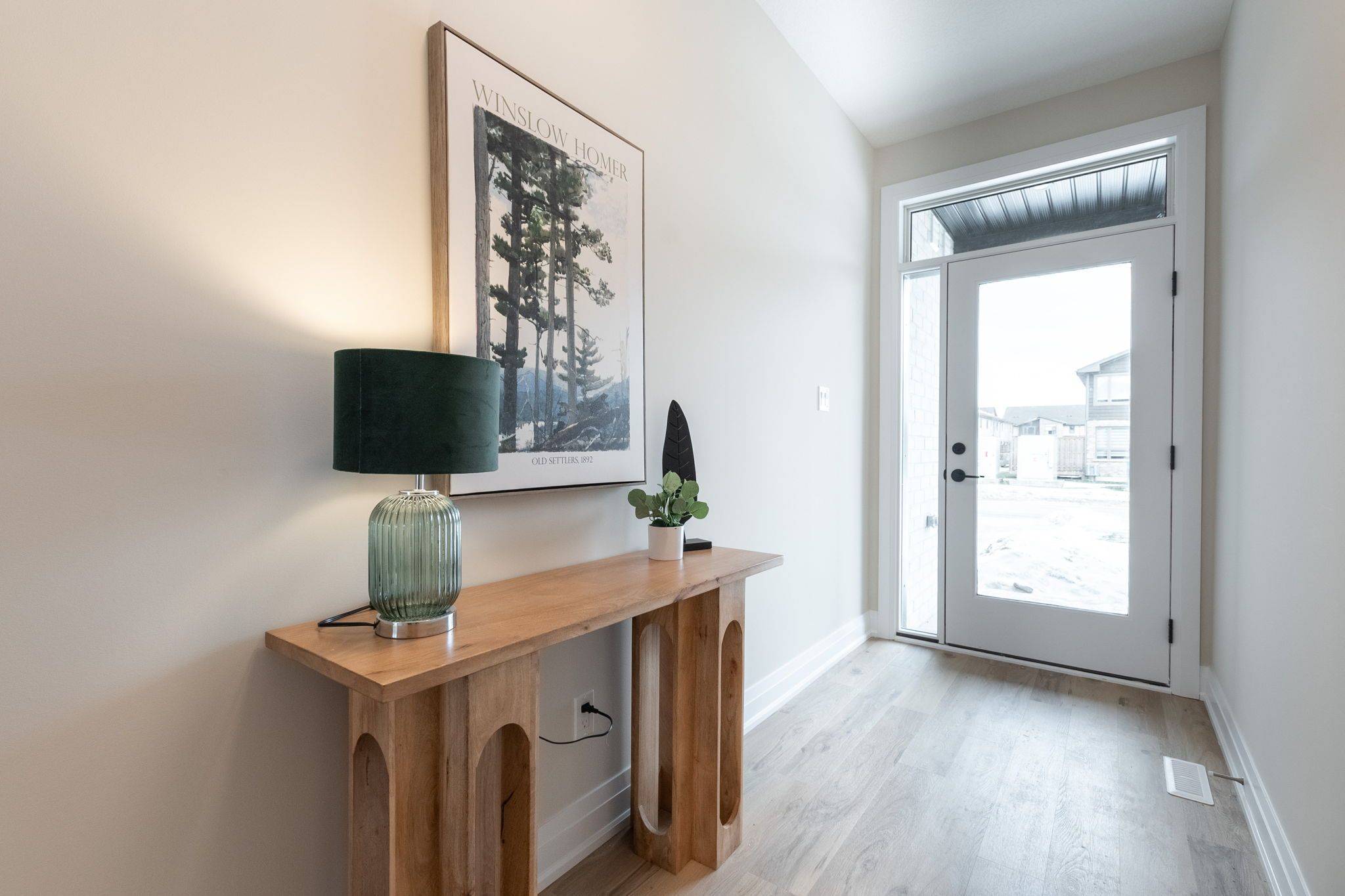 London North, ON N6G 0A6,786 Banyan LN