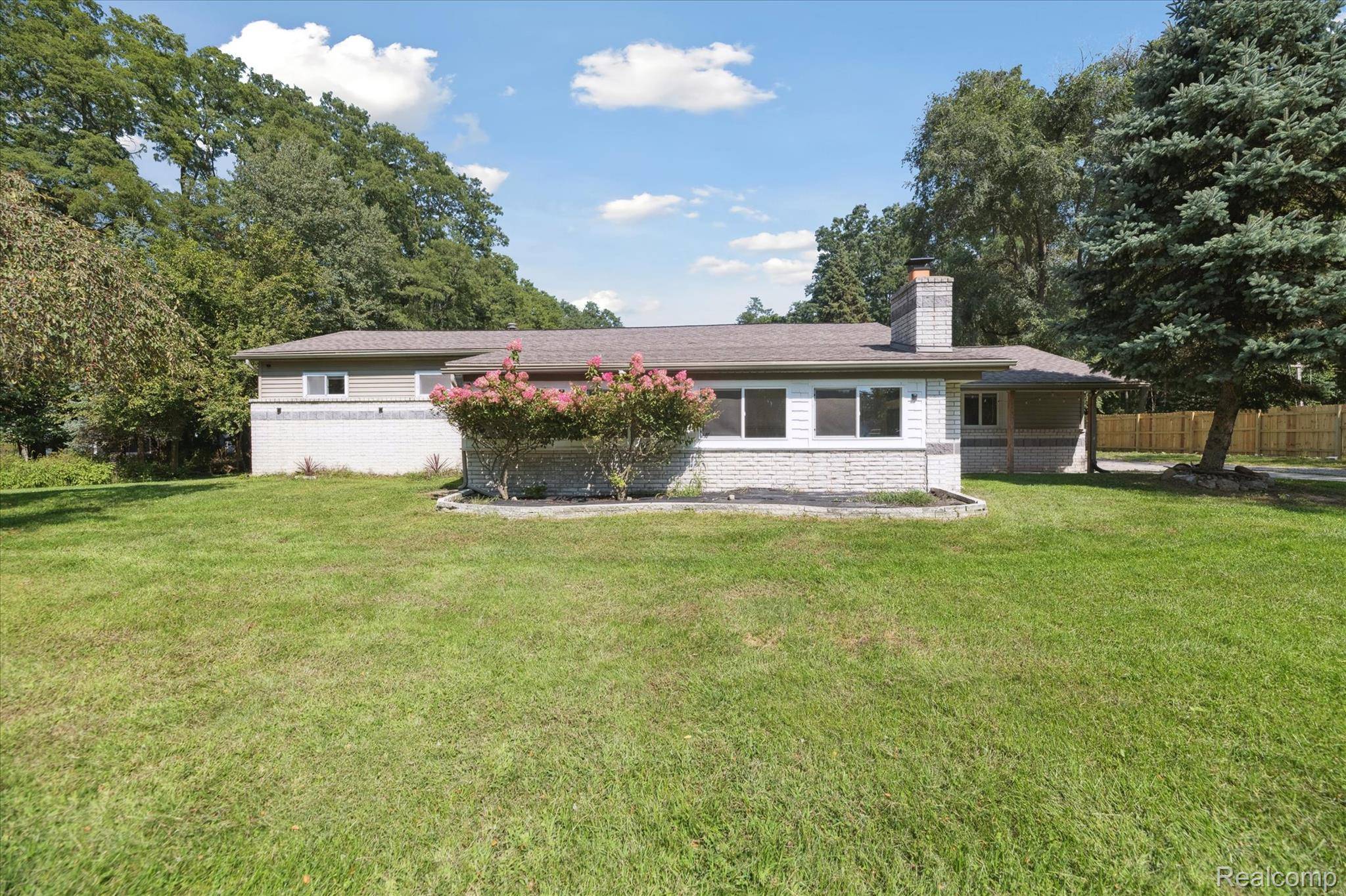 Linden, MI 48451,1590 W Rolston RD