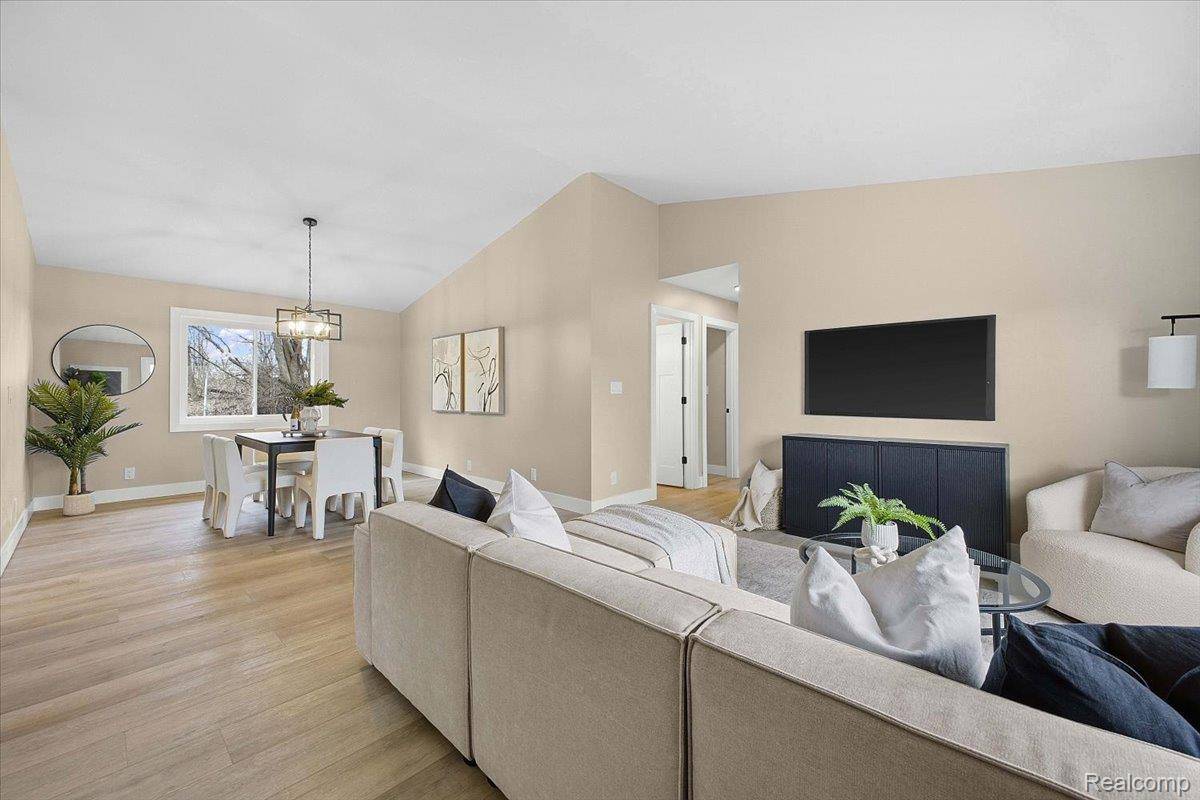 Pontiac, MI 48340,1709 Stirling AVE