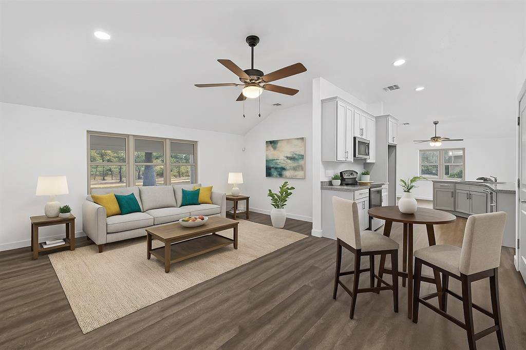 Burleson, TX 76028,5000 Highpoint Parkway