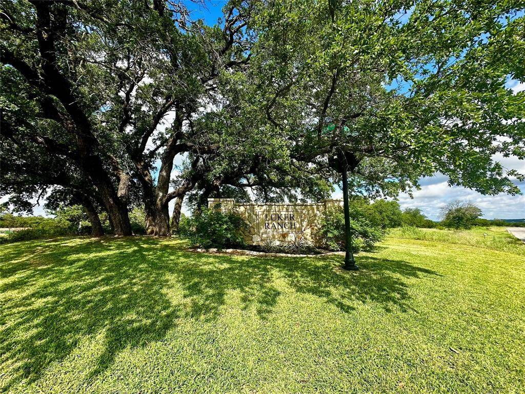 Granbury, TX 76048,636 R C Luker Court