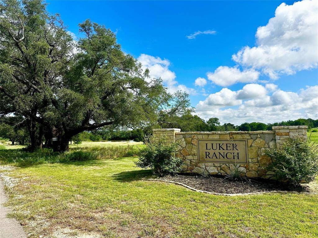 Granbury, TX 76048,636 R C Luker Court