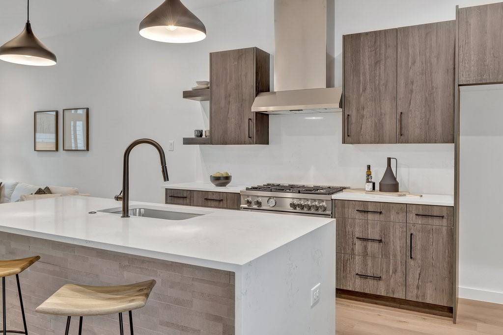 Dallas, TX 75204,1525 Pecos #108