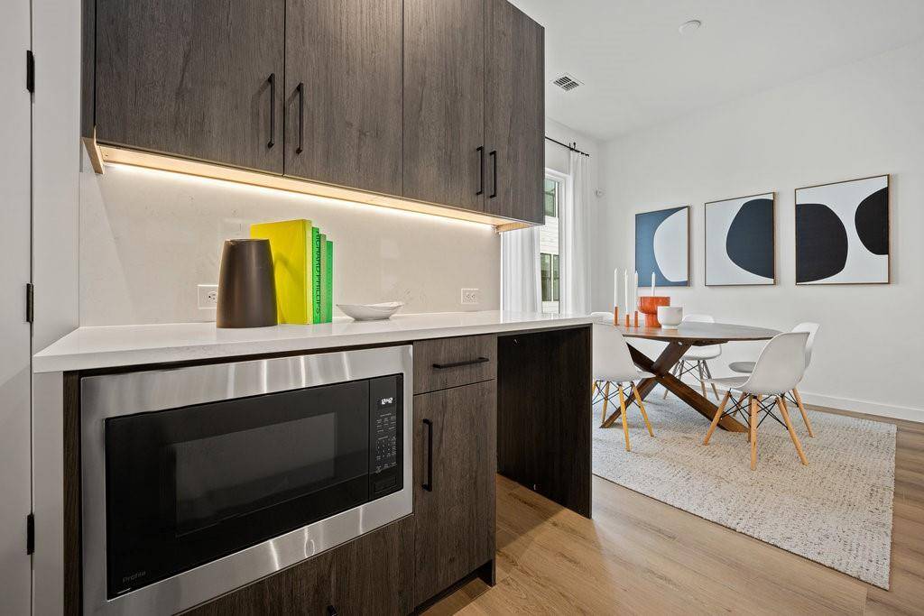 Dallas, TX 75204,1525 Pecos #108