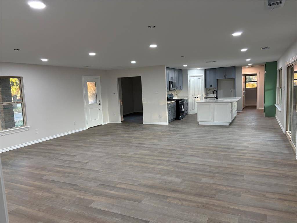 Denton, TX 76209,2303 Royal Acres Drive