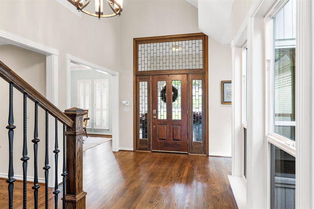 Dallas, TX 75243,9016 Green Oaks Circle