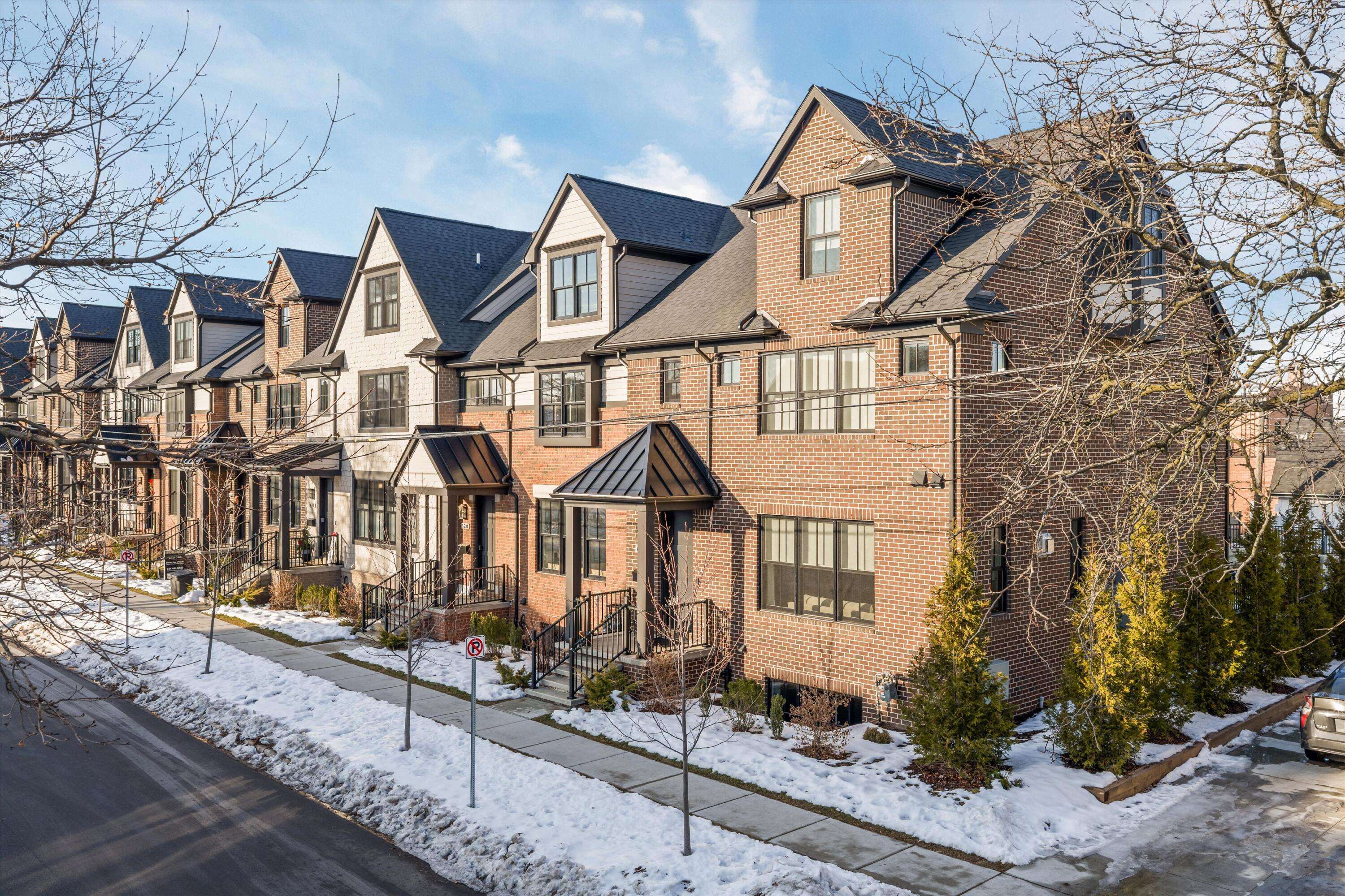 Plymouth, MI 48170,628 Maple ST